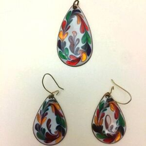 Vtg Earrings & Pendant Tear Drop Jewelry Glass